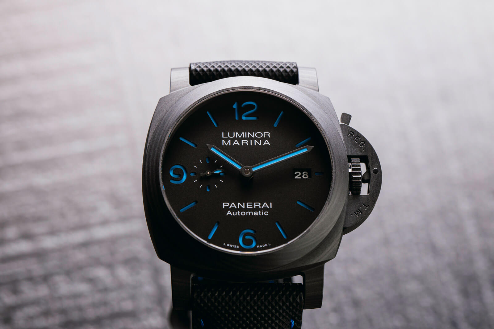 Panerai Luminor Marina Carbotech™️ 44mm – PAM01661